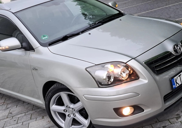 Toyota Avensis cena 21500 przebieg: 185746, rok produkcji 2009 z Tarnów małe 704
